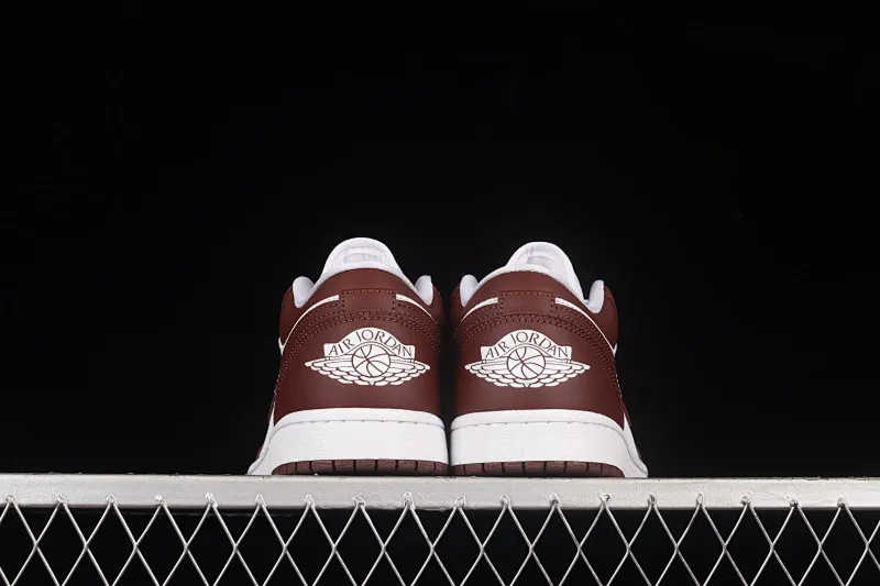 All categories Air Jordan Jordan series basketball shoes Air Jordan 1 Low G version pure original Air Jordan 1 Low AJ1 Joe 1 wine red and white low-top basketball shoes DC0774-116